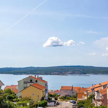 1 Bedroom Beautiful In