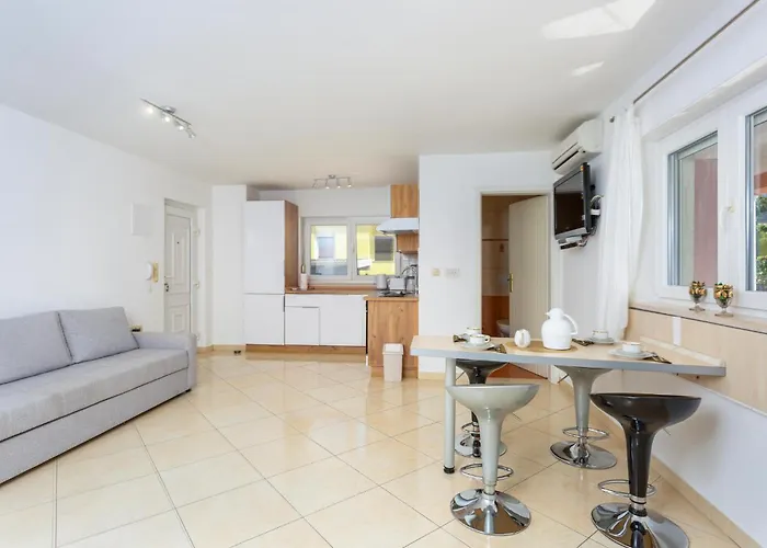 Apartman Stunning In With Wifi Crikvenica